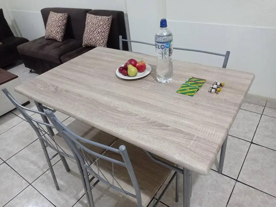Appartamento Departamento, Cerca Al Terminal Quitumbe Quito Ecuador